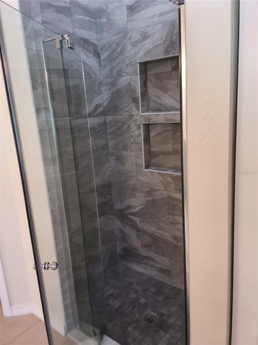 Image 42 of 67 For 551 61st Terrace