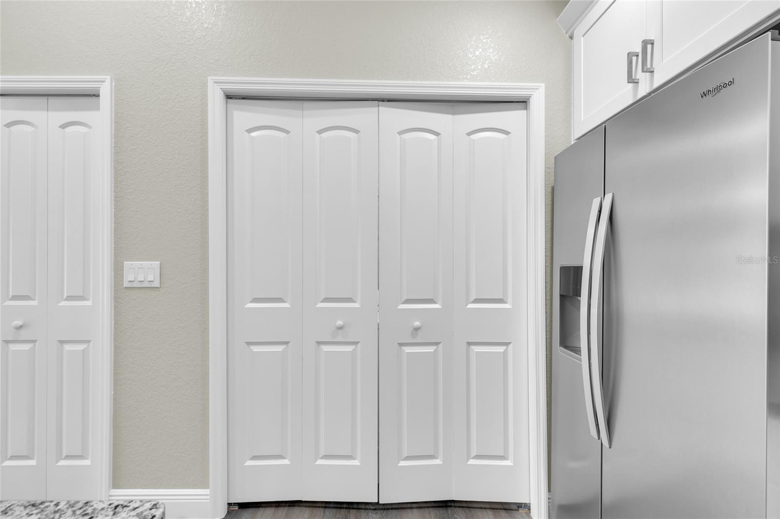 Image 5 of 33 For 3271 158th Unit 202 Loop