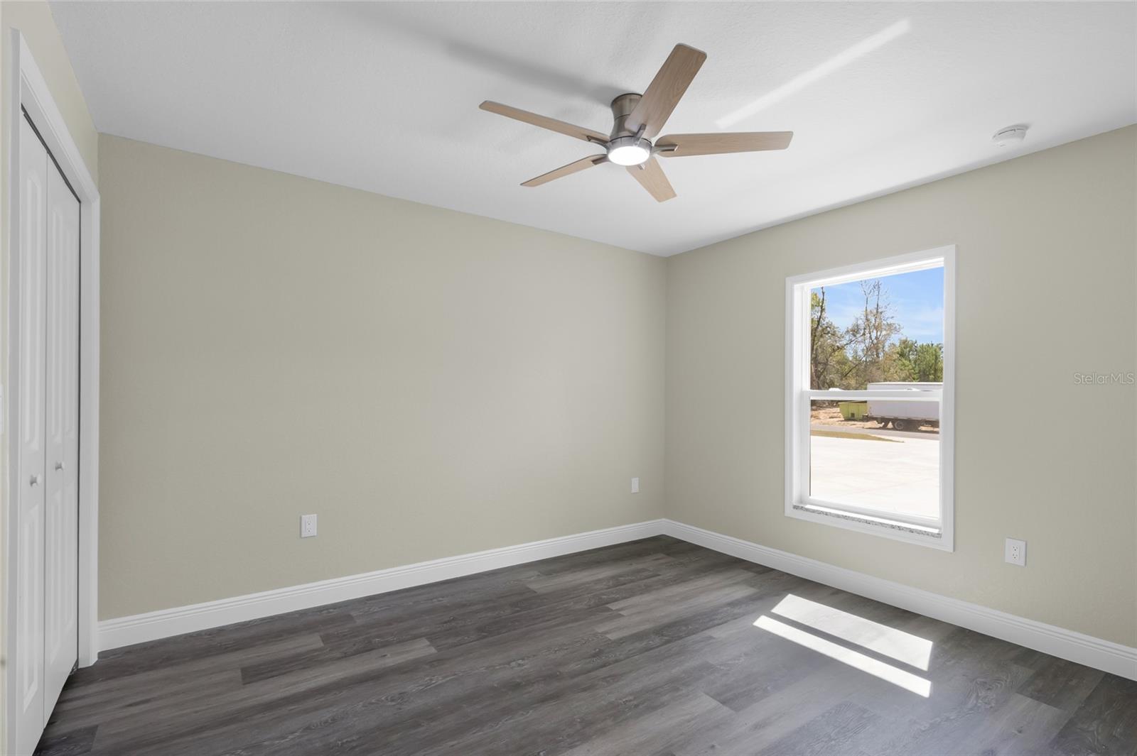 Image 9 of 33 For 3271 158th Unit 202 Loop