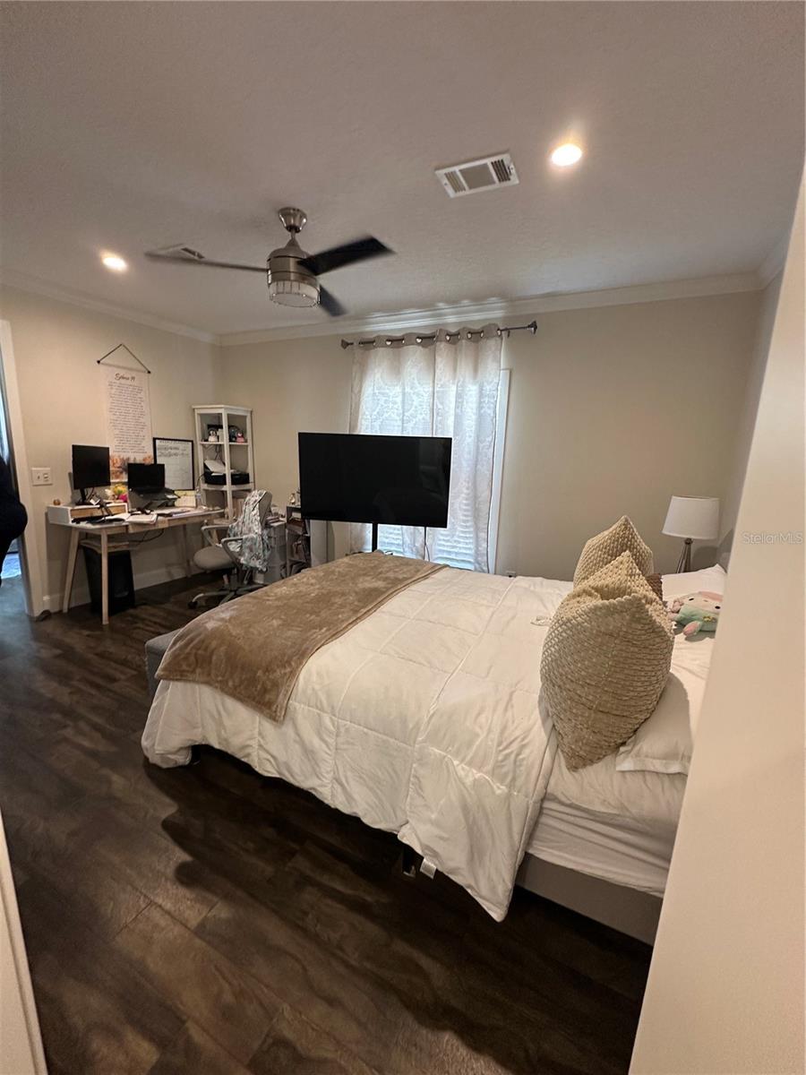 Image 9 of 25 For 6867 5th Street