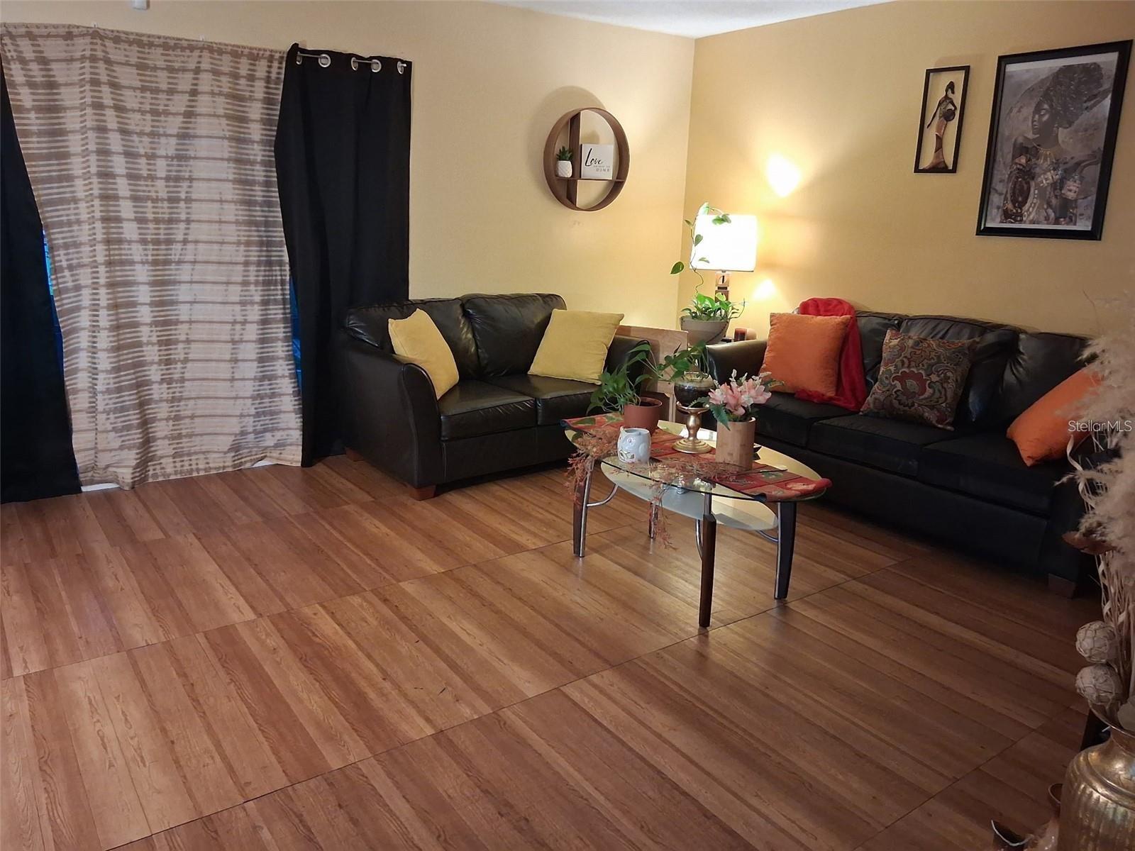 Image 4 of 8 For 576 Bahia  A