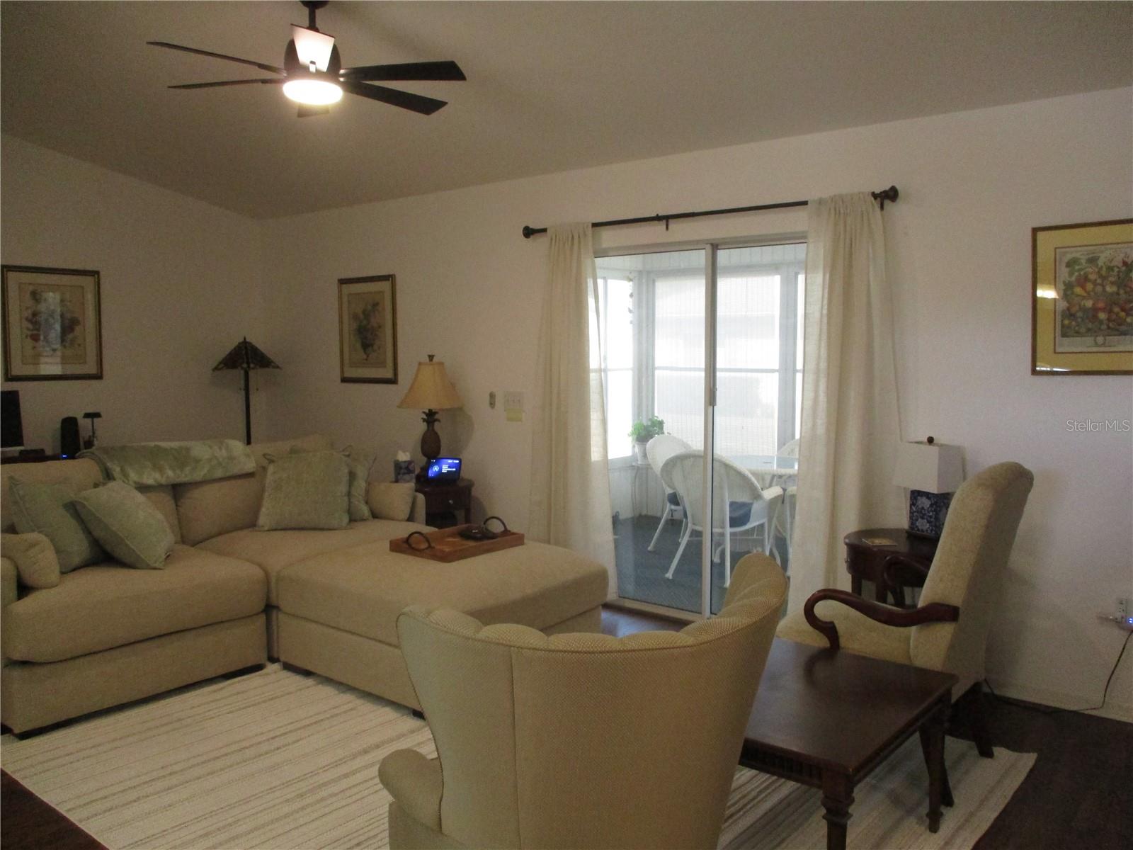 Image 12 of 62 For 11653 138th Lane