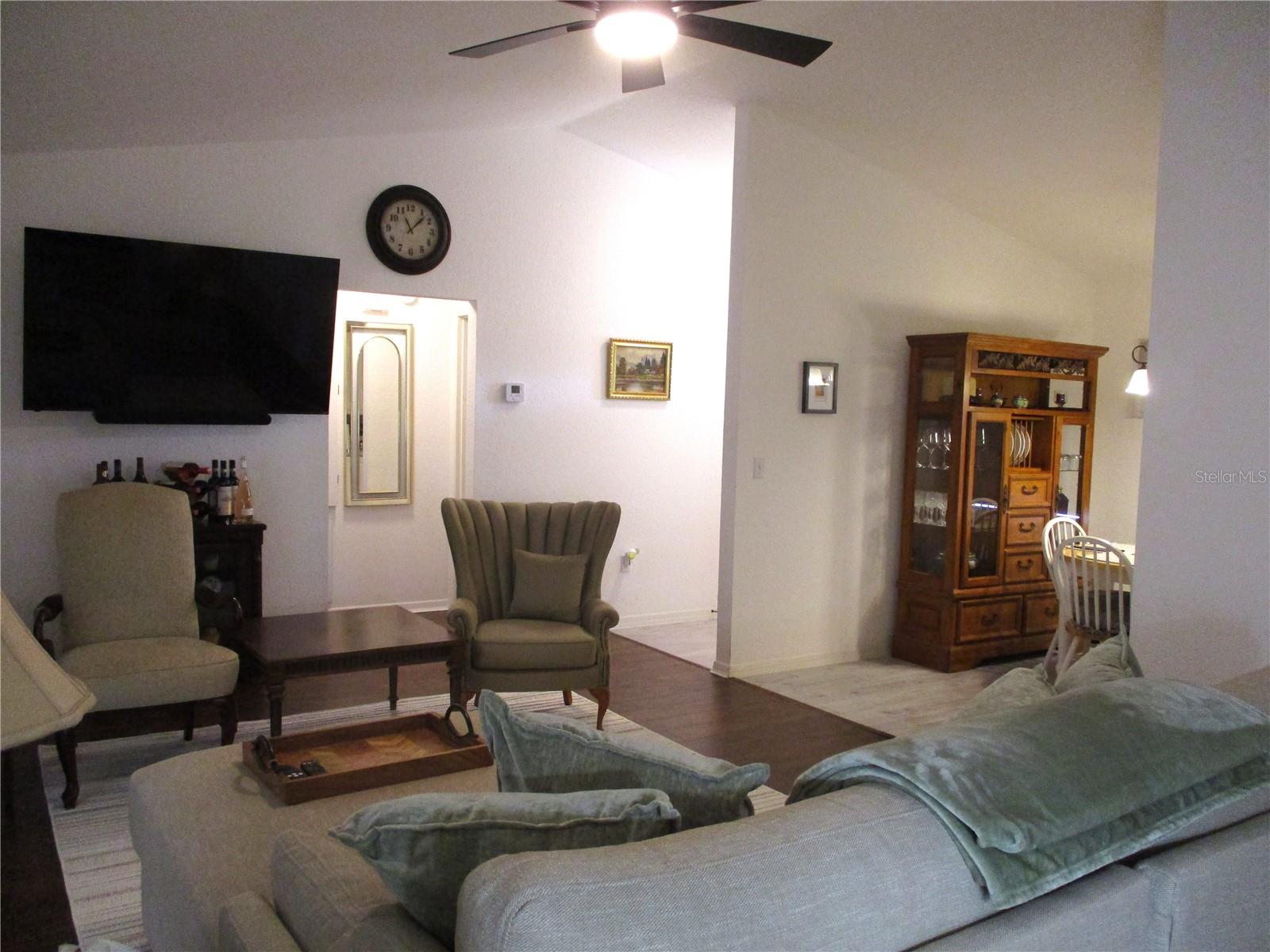 Image 14 of 62 For 11653 138th Lane