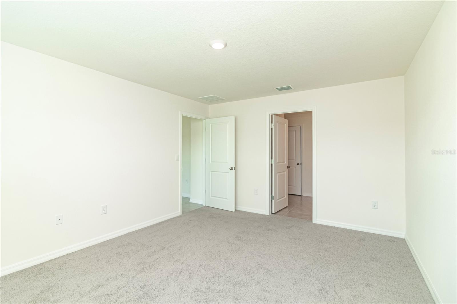 Image 17 of 39 For 9109 45th Terrace