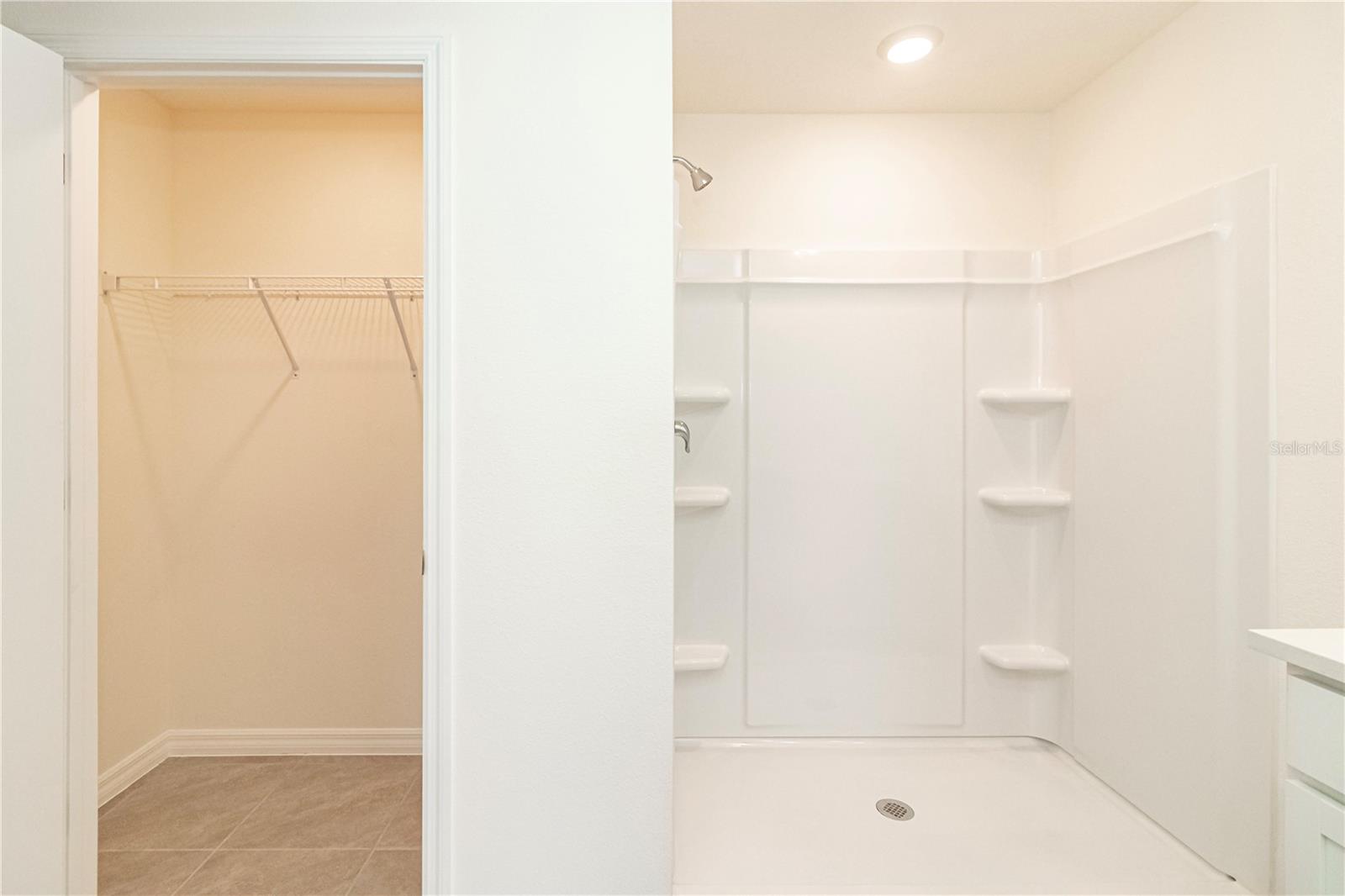 Image 21 of 39 For 9109 45th Terrace