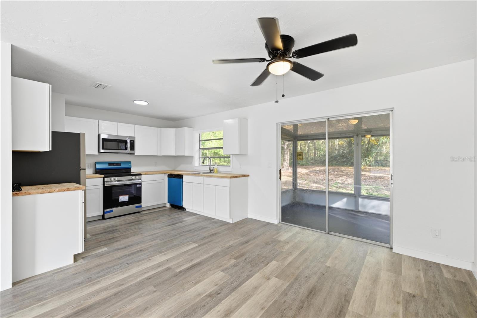 Image 4 of 12 For 3717 Idlewild Street