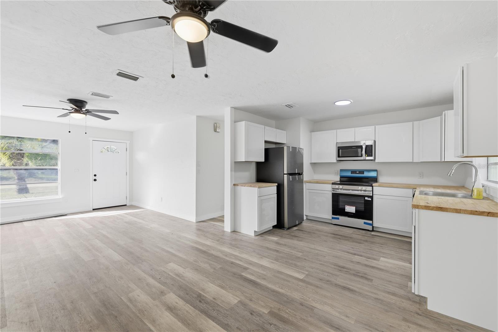 Image 5 of 12 For 3717 Idlewild Street