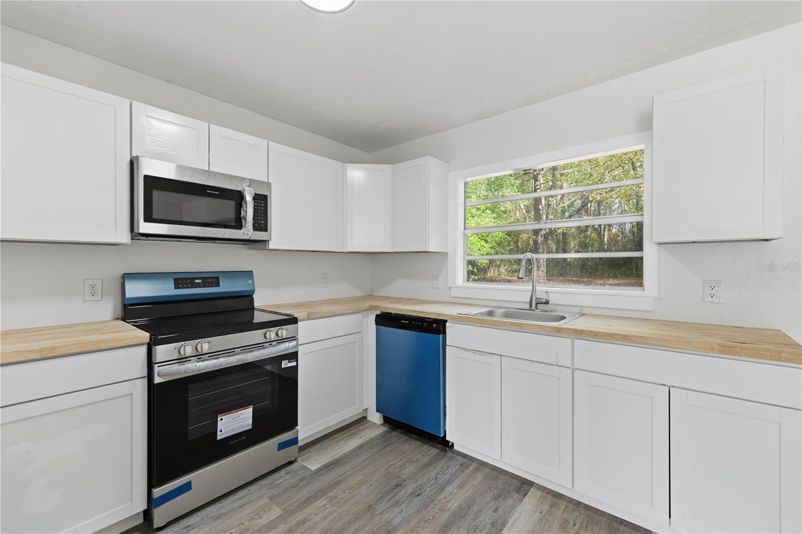 Image 7 of 12 For 3717 Idlewild Street