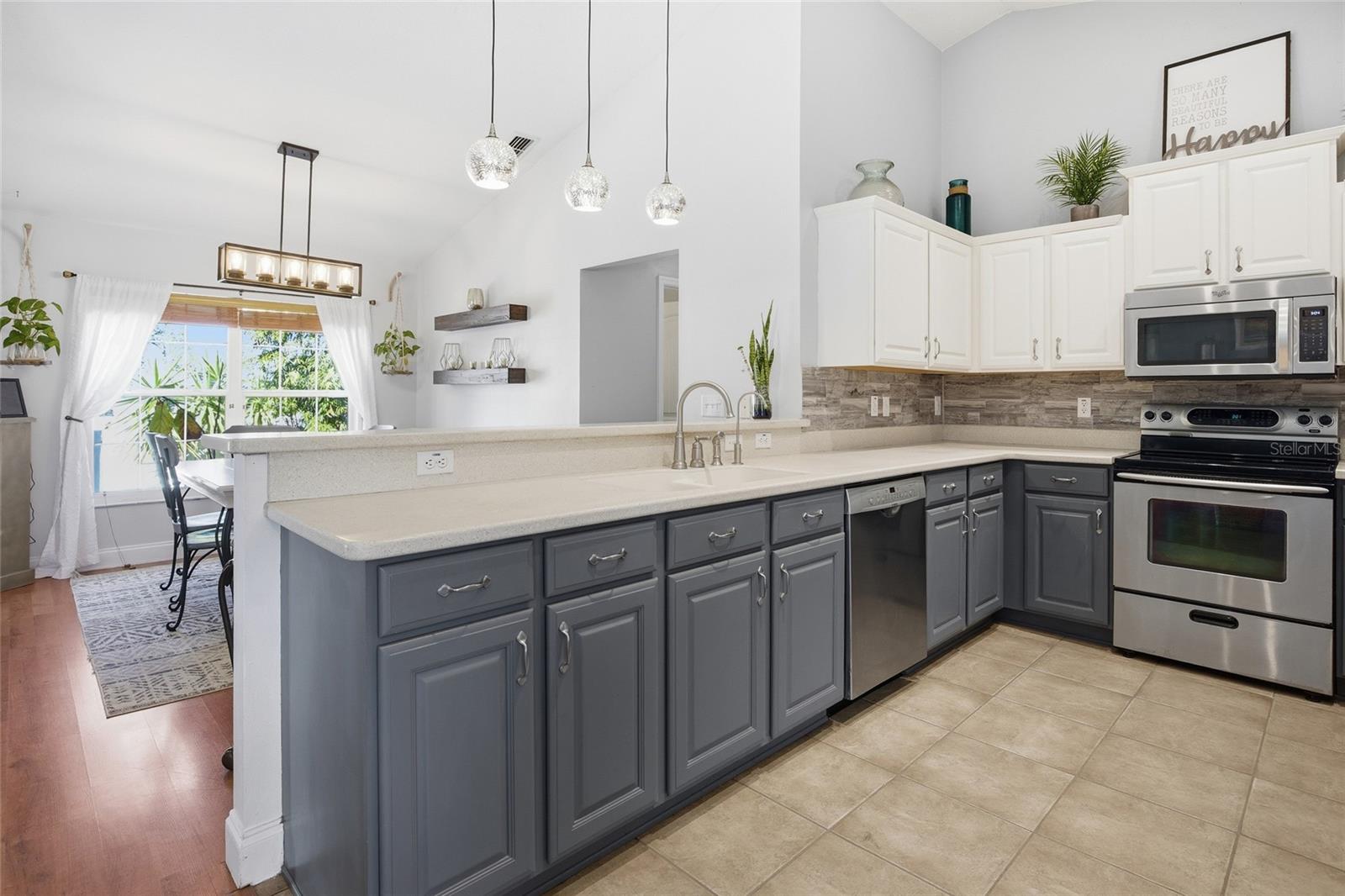 Image 12 of 43 For 13025 7th Lane