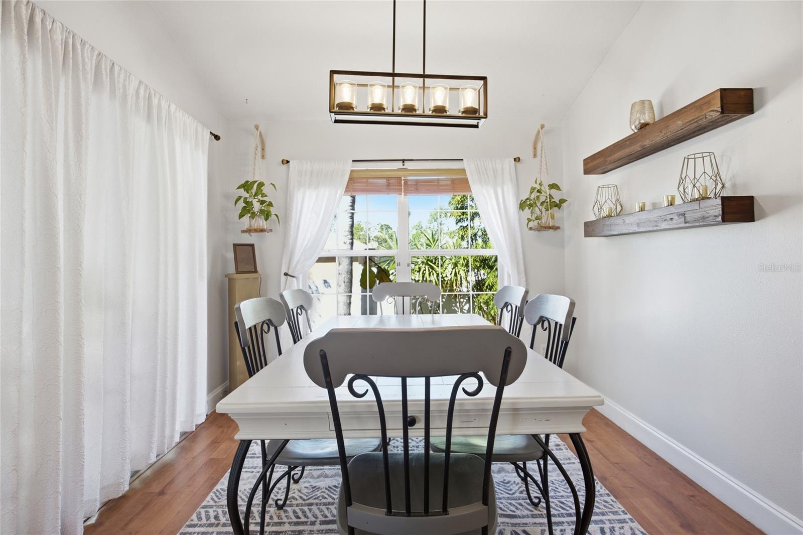 Image 16 of 43 For 13025 7th Lane