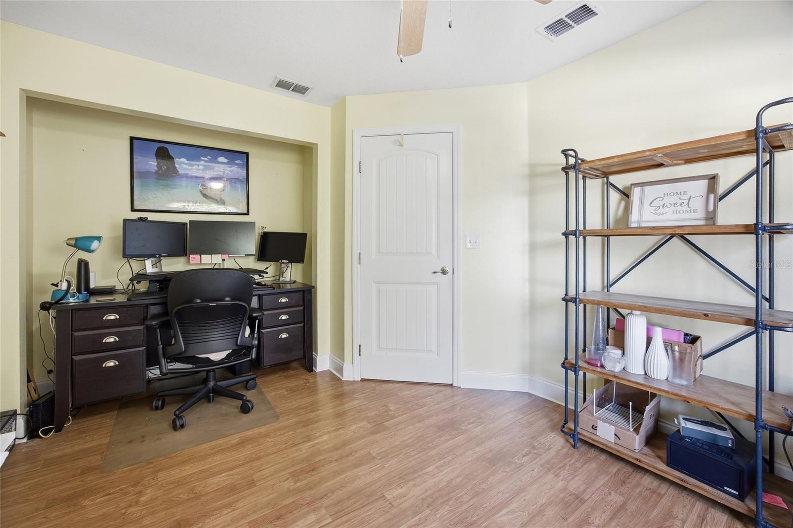 Image 27 of 43 For 13025 7th Lane