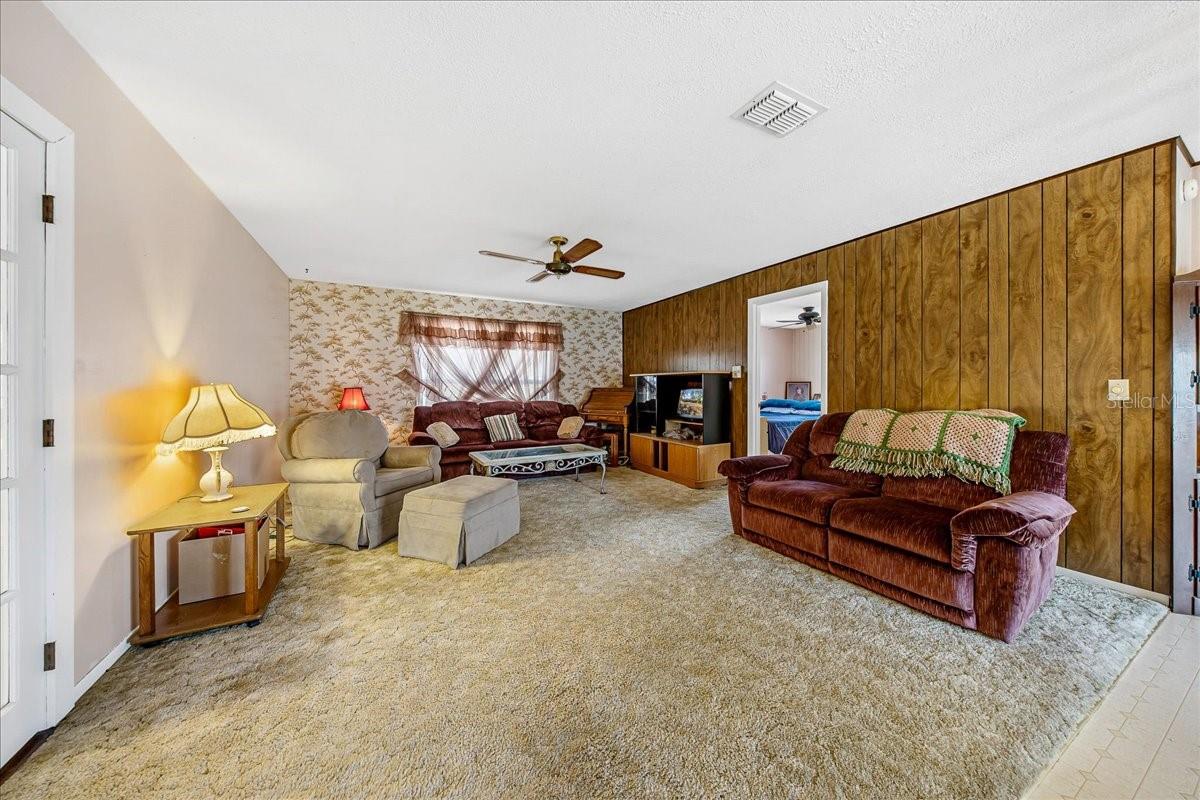 Image 20 of 48 For 650 Wacker Street