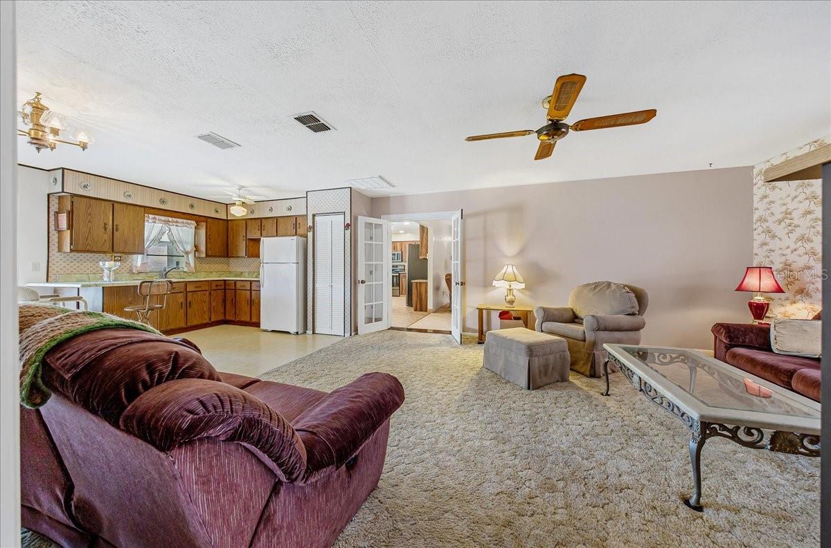 Image 22 of 48 For 650 Wacker Street