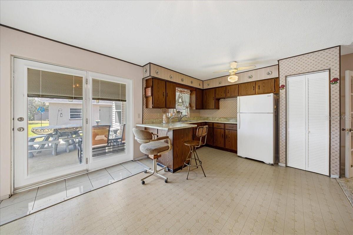 Image 24 of 48 For 650 Wacker Street