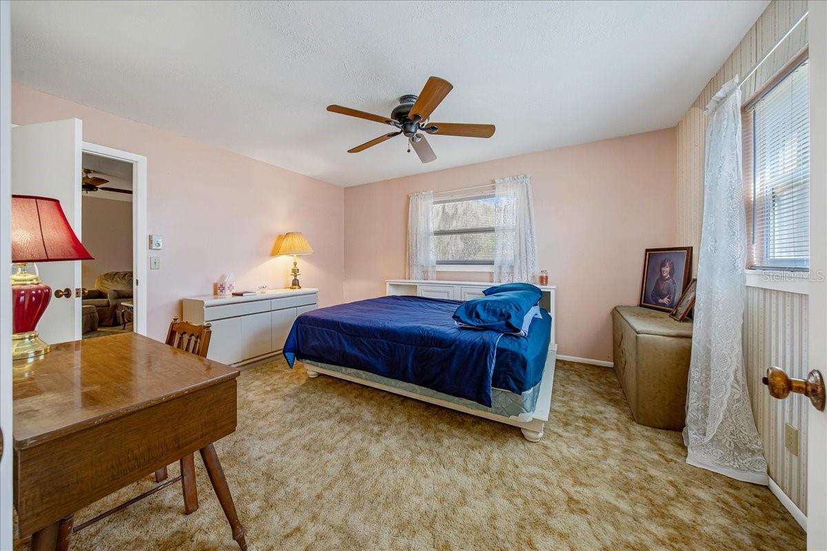 Image 26 of 48 For 650 Wacker Street