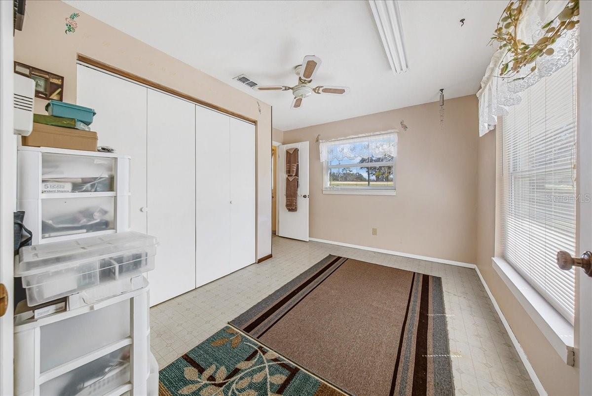 Image 28 of 48 For 650 Wacker Street