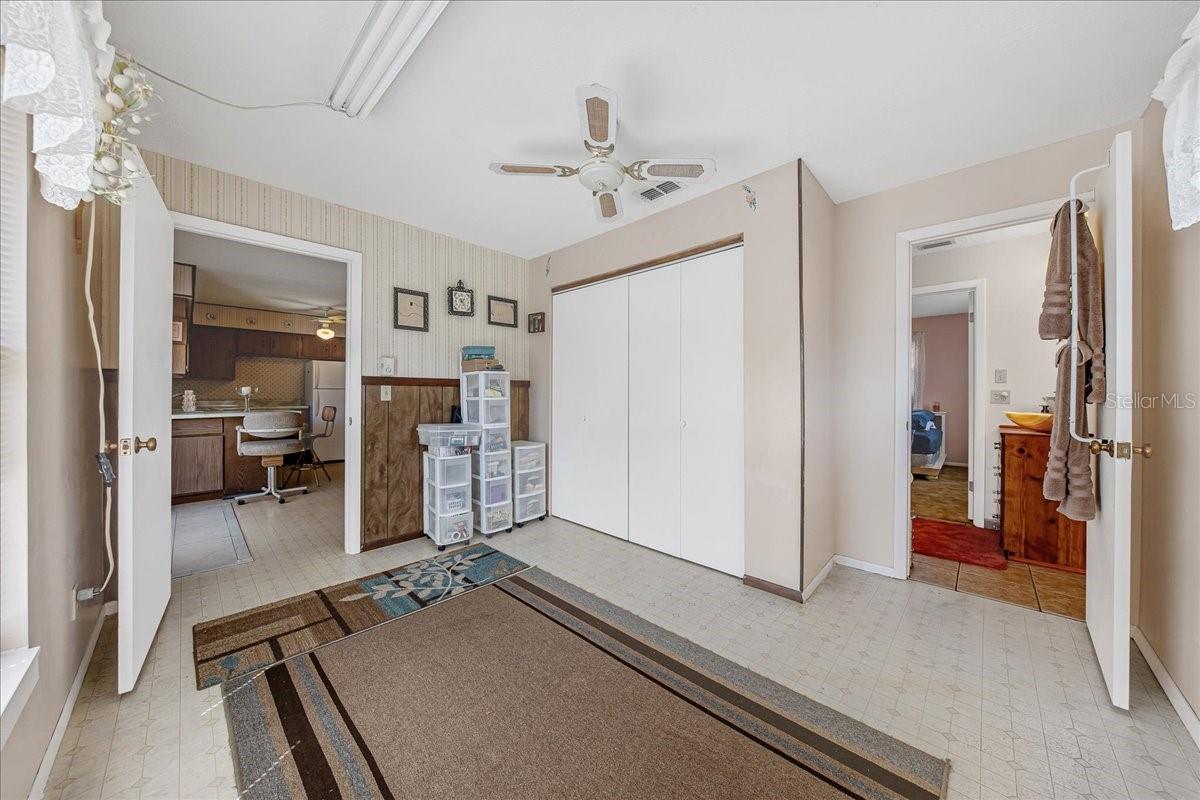 Image 29 of 48 For 650 Wacker Street