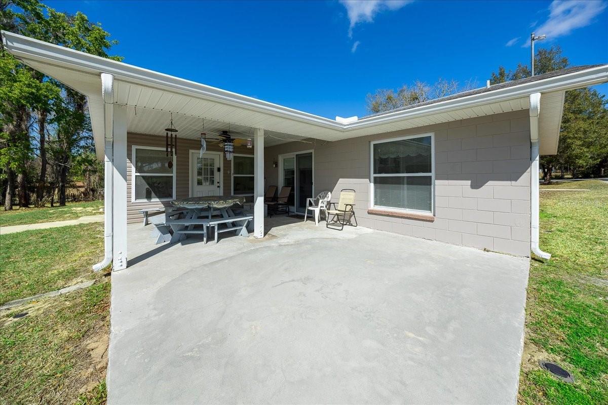 Image 31 of 48 For 650 Wacker Street