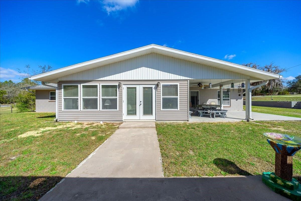 Image 32 of 48 For 650 Wacker Street