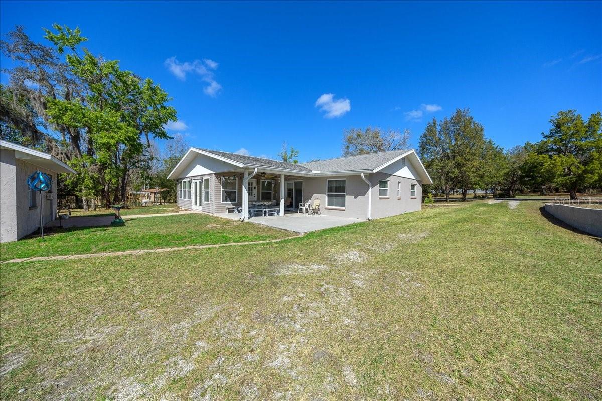 Image 33 of 48 For 650 Wacker Street