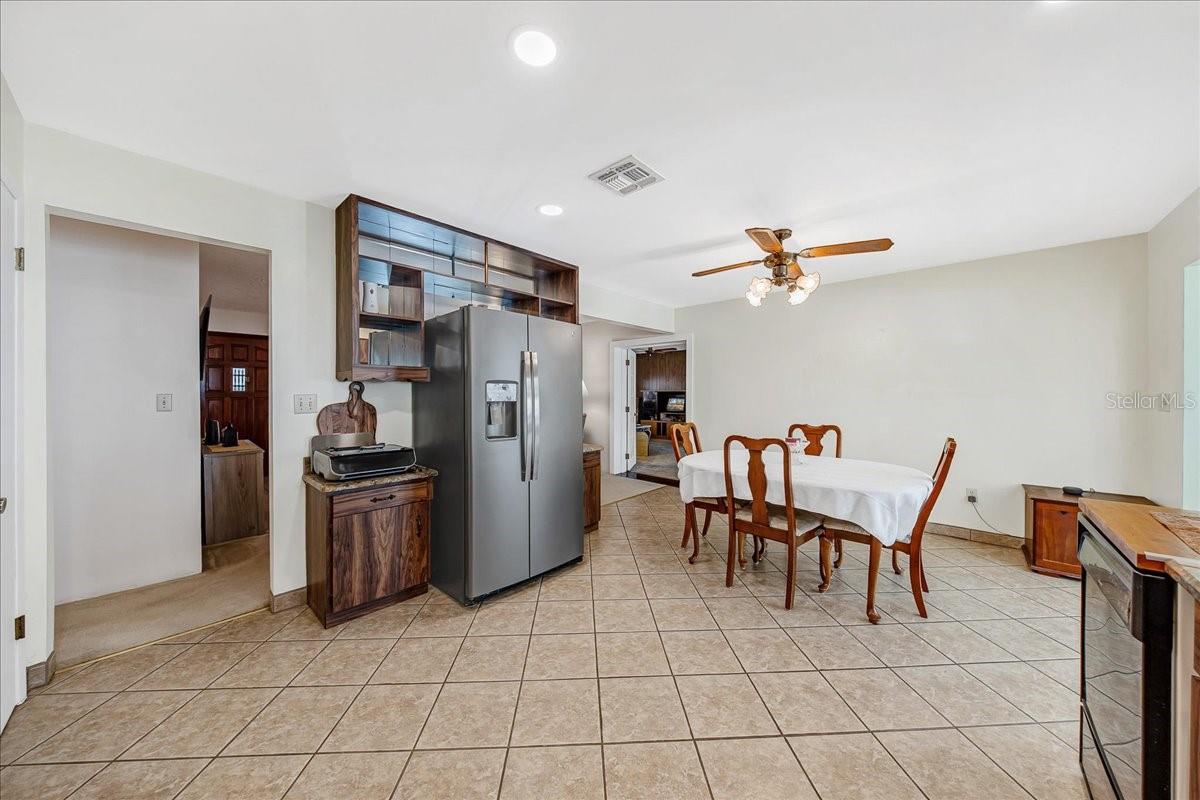 Image 8 of 48 For 650 Wacker Street