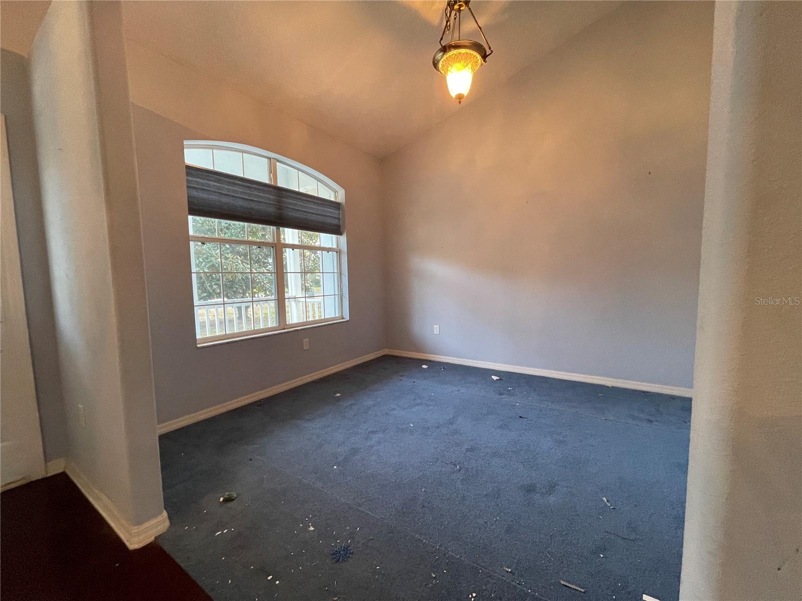 Image 10 of 49 For 19655 Spring Oak Drive