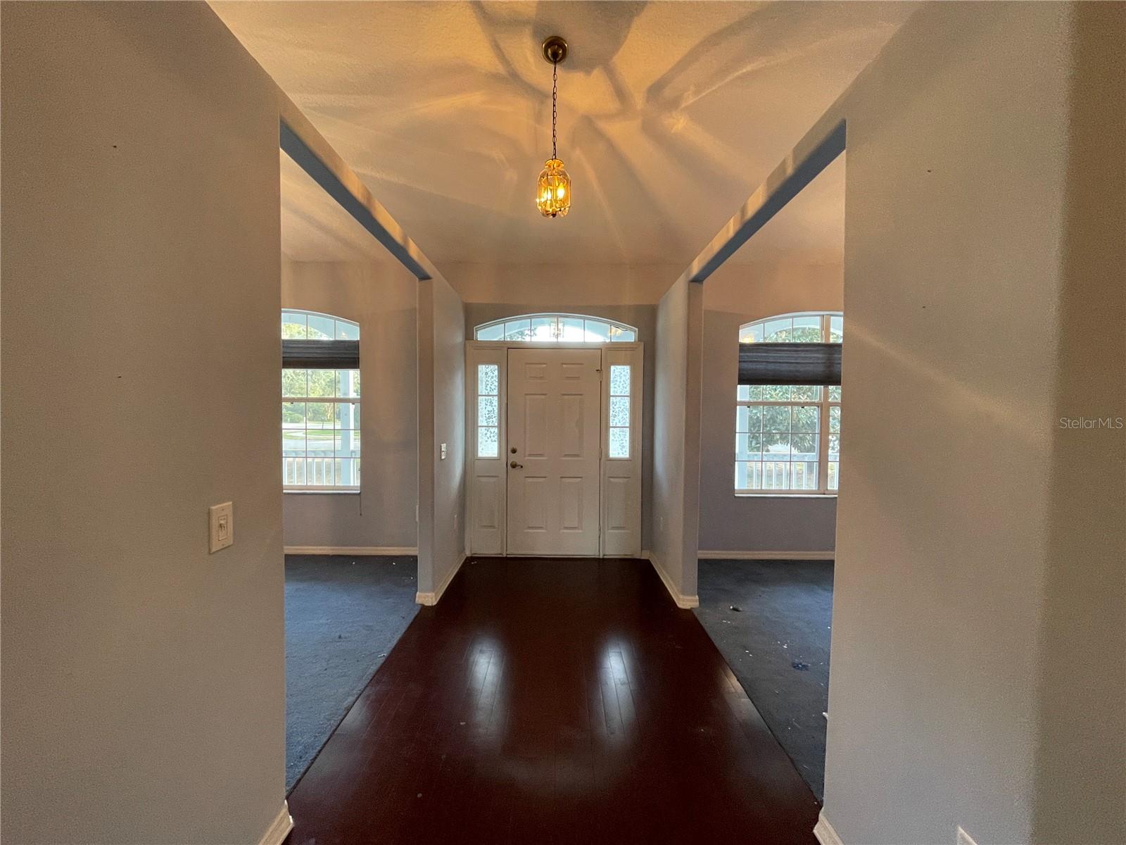 Image 12 of 49 For 19655 Spring Oak Drive