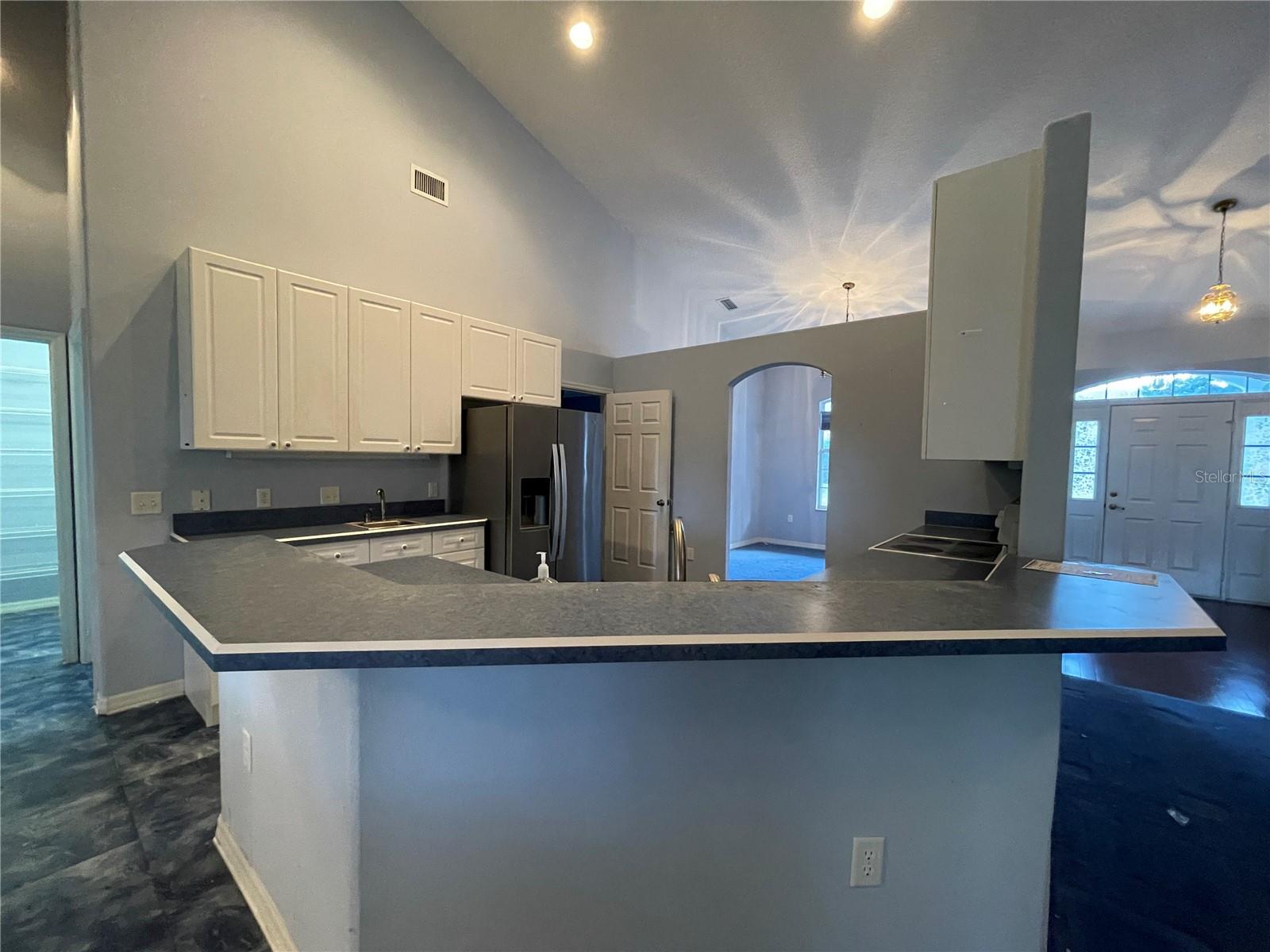 Image 14 of 49 For 19655 Spring Oak Drive