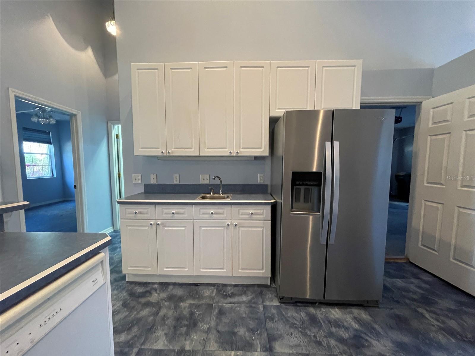 Image 18 of 49 For 19655 Spring Oak Drive