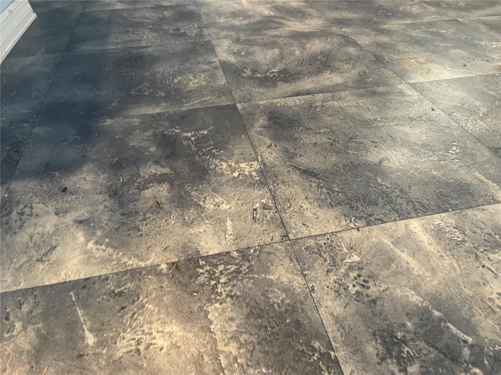 Image 19 of 49 For 19655 Spring Oak Drive