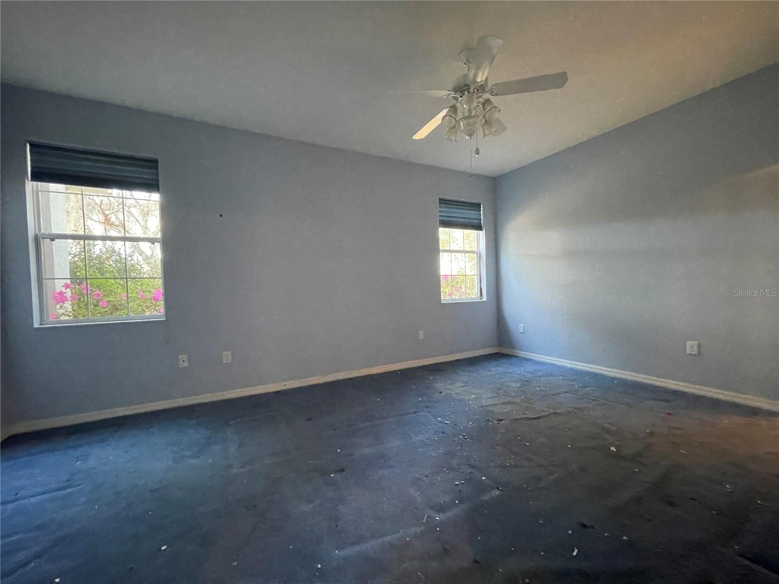 Image 23 of 49 For 19655 Spring Oak Drive