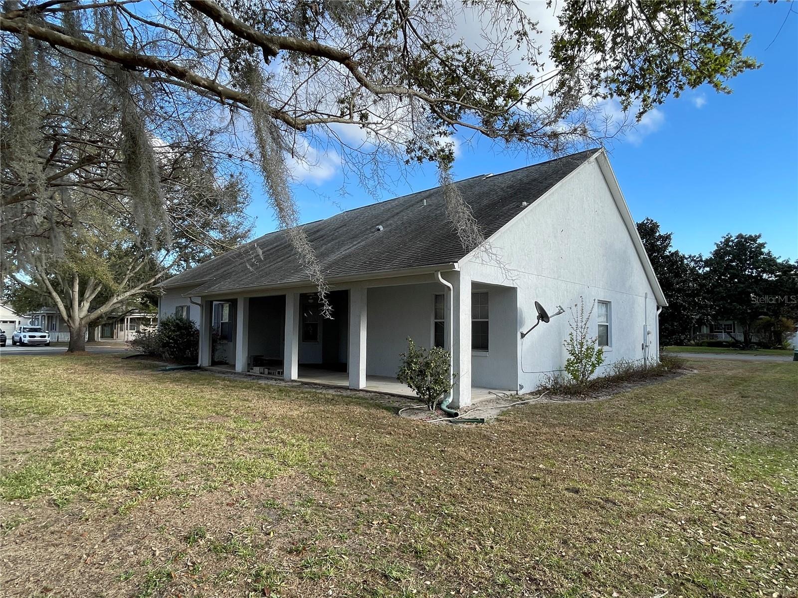 Image 3 of 49 For 19655 Spring Oak Drive