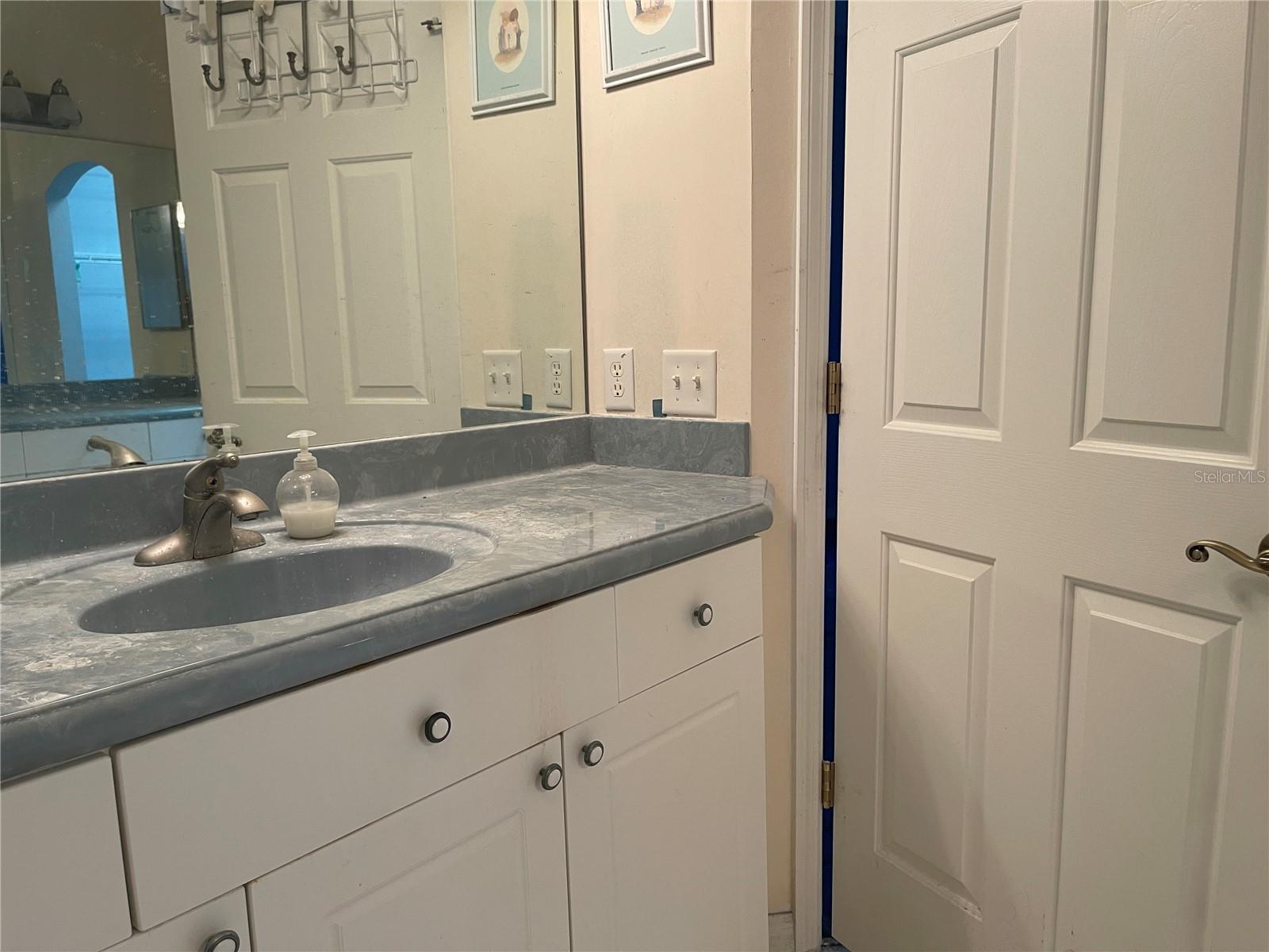 Image 30 of 49 For 19655 Spring Oak Drive