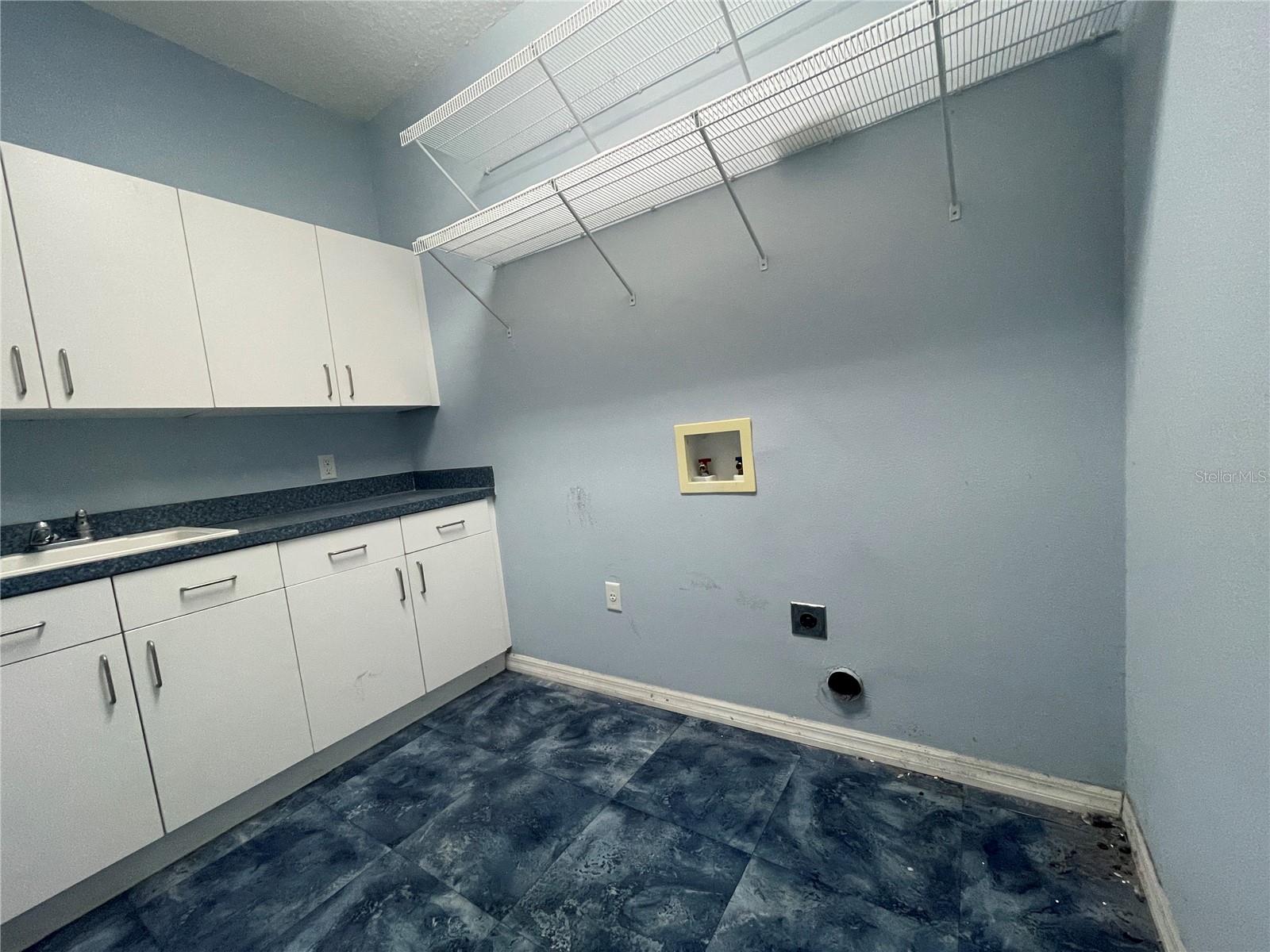 Image 34 of 49 For 19655 Spring Oak Drive