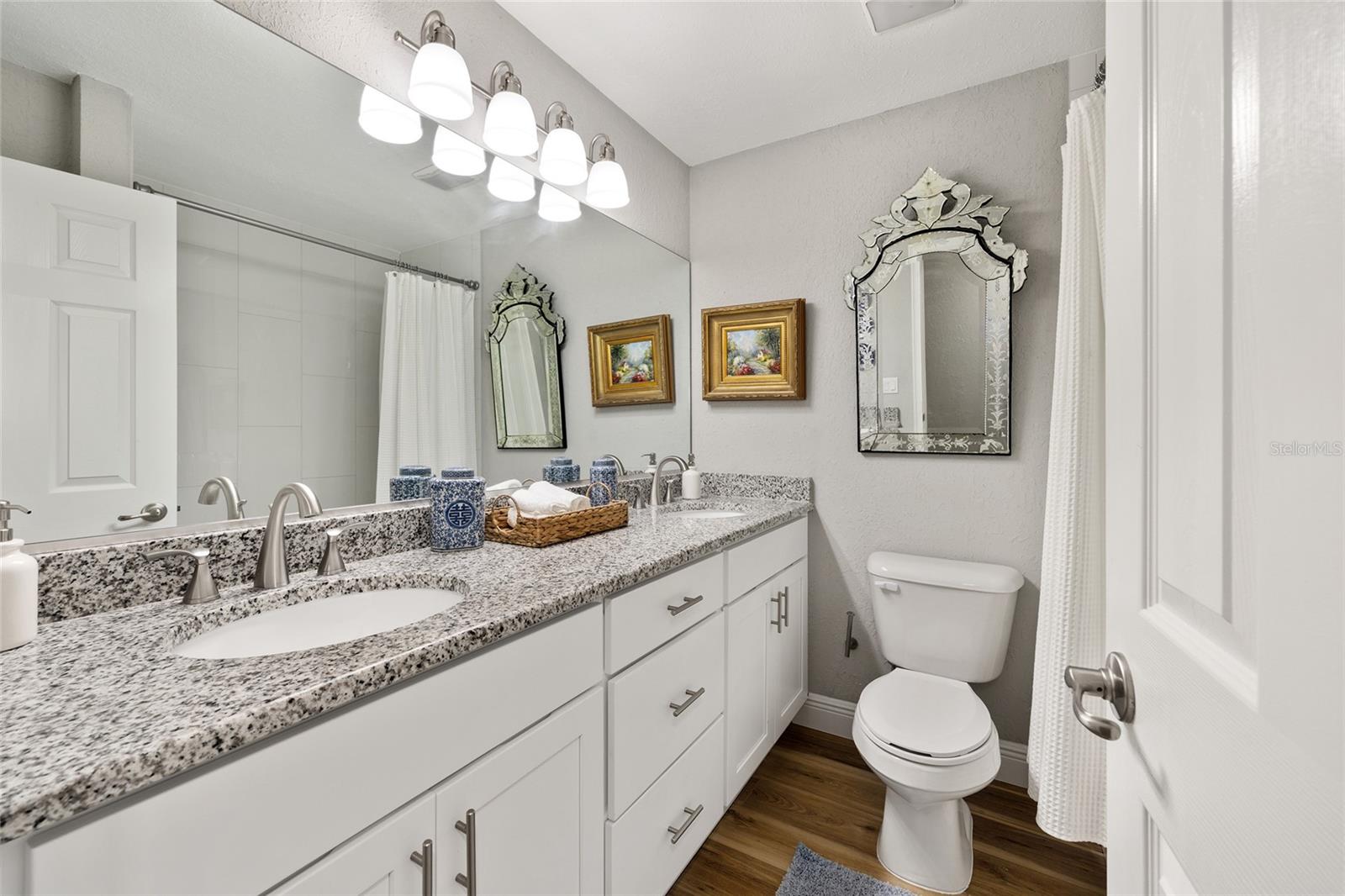 Image 19 of 42 For 723 40th Terrace