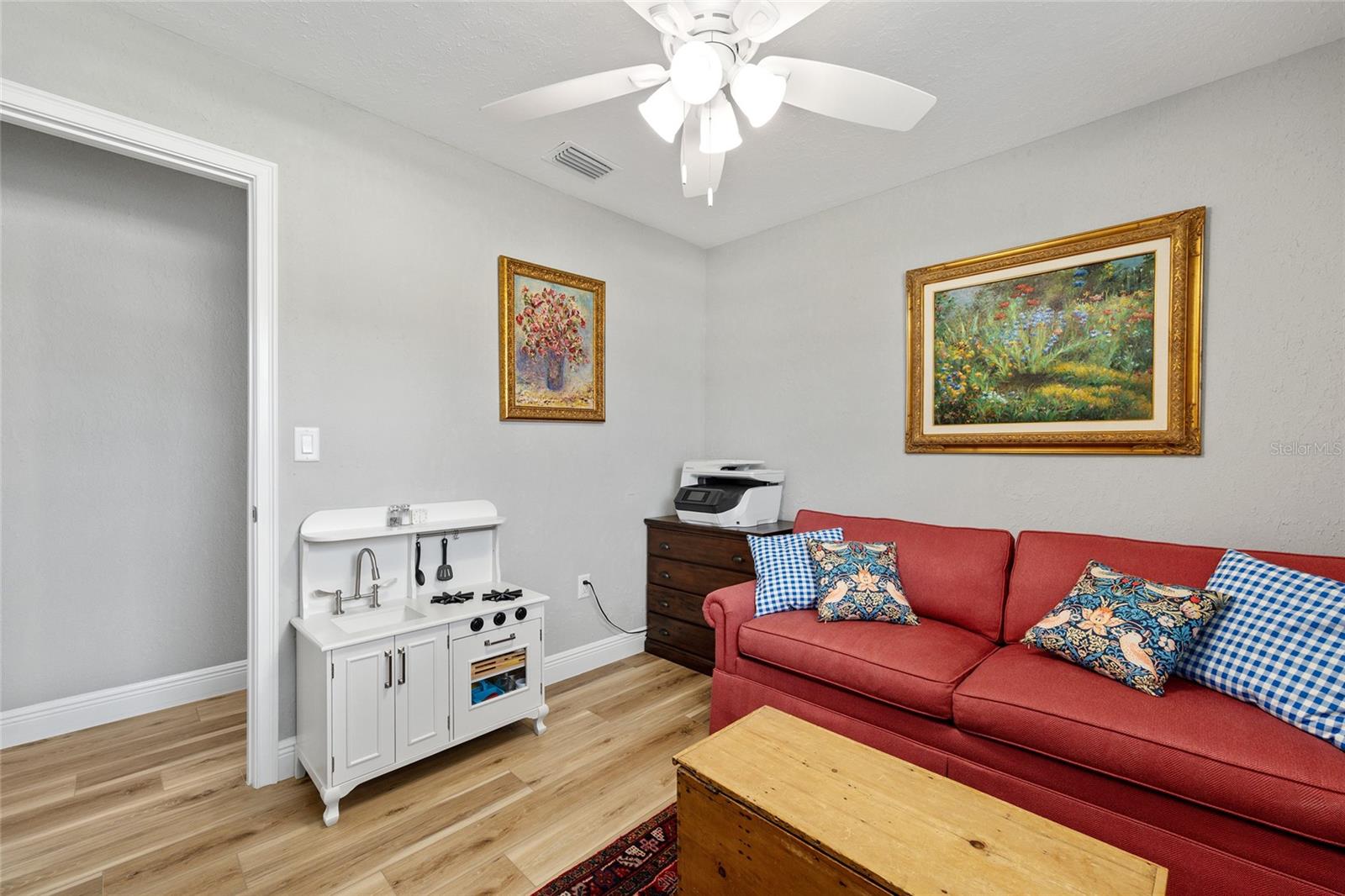 Image 21 of 42 For 723 40th Terrace