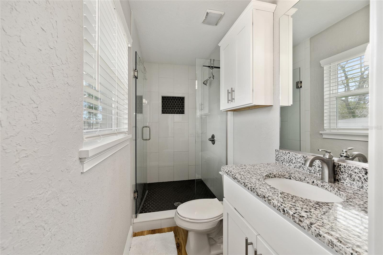 Image 25 of 42 For 723 40th Terrace