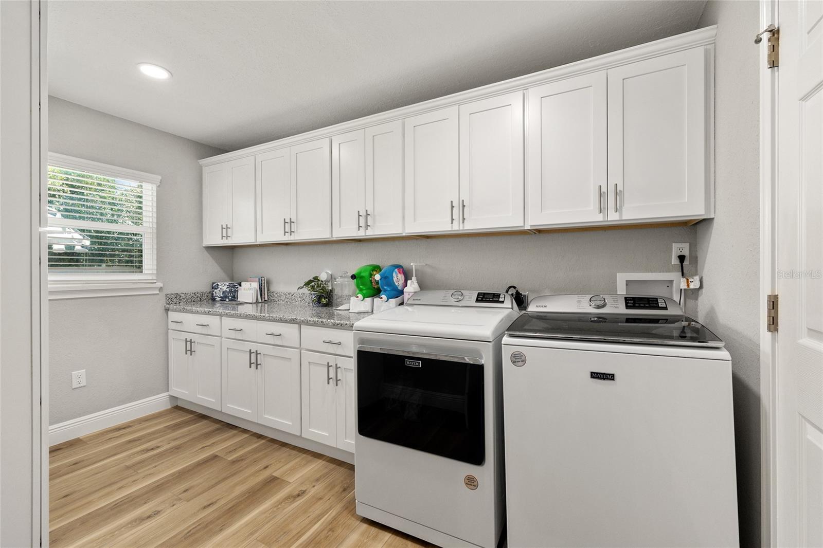 Image 26 of 42 For 723 40th Terrace