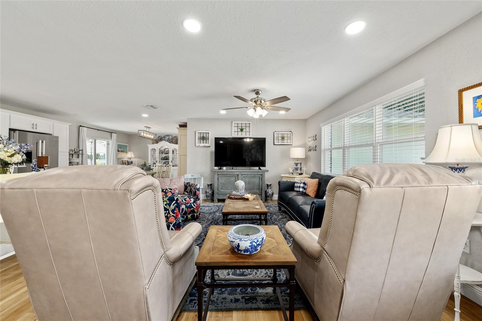 Image 9 of 42 For 723 40th Terrace