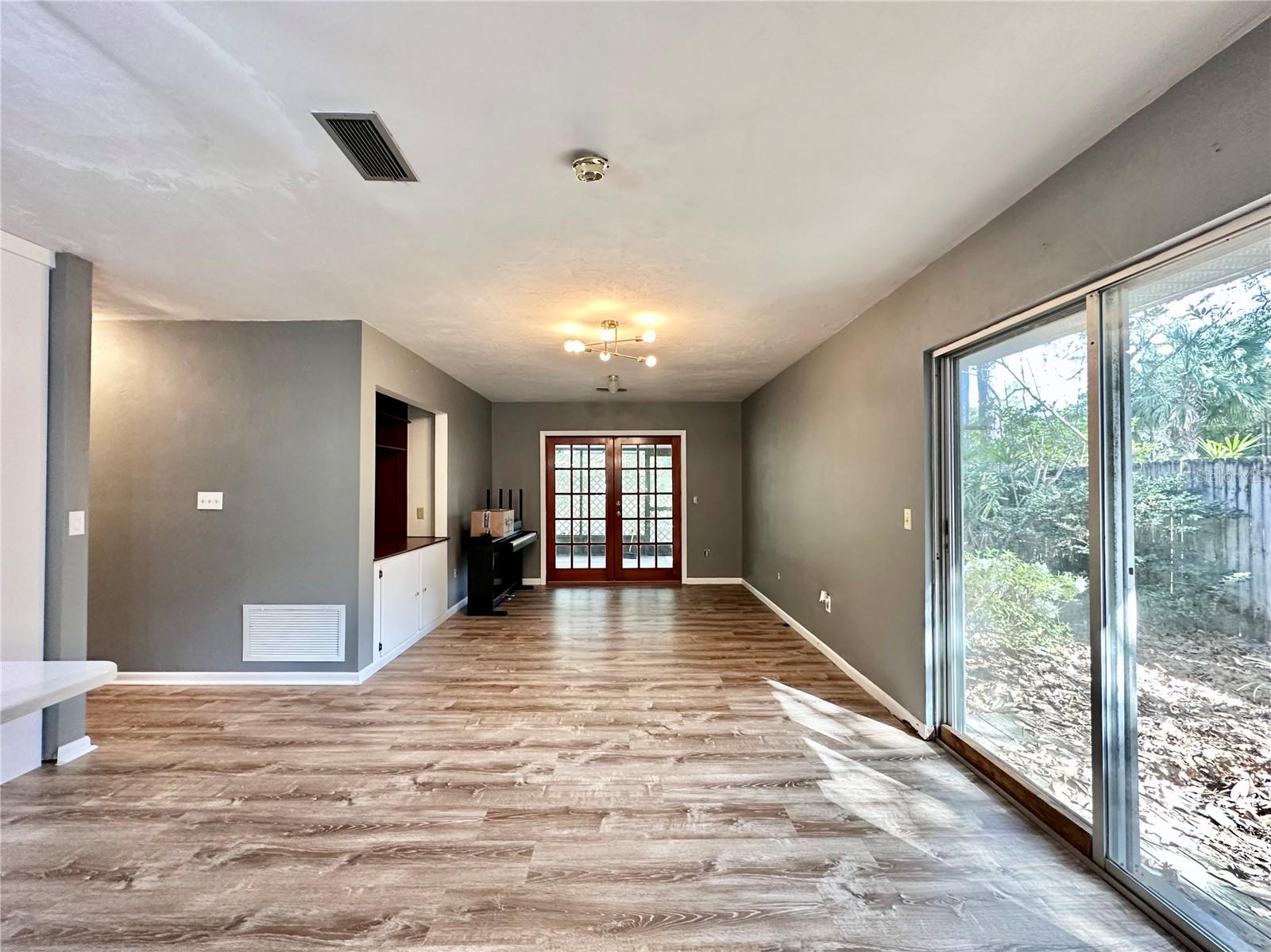 Image 15 of 29 For 1629 40th Terrace