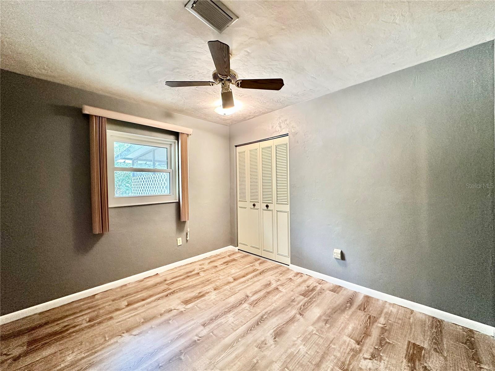 Image 18 of 29 For 1629 40th Terrace