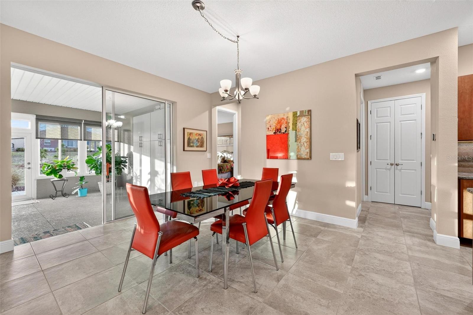 Image 21 of 72 For 10327 96th Loop