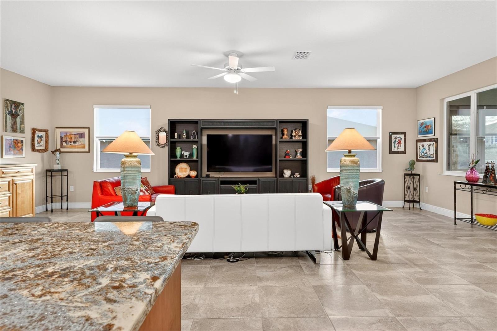 Image 23 of 72 For 10327 96th Loop