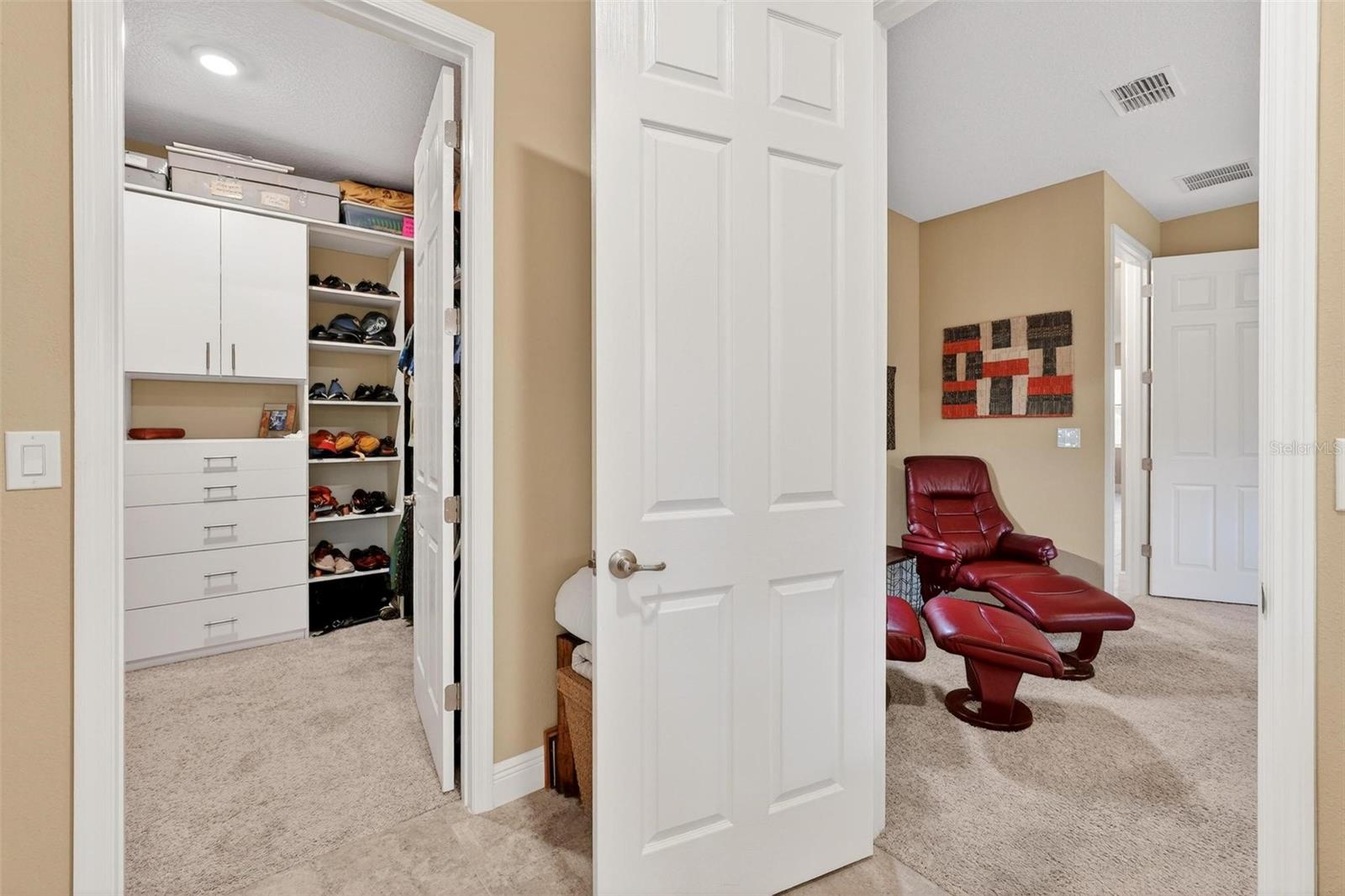 Image 39 of 72 For 10327 96th Loop