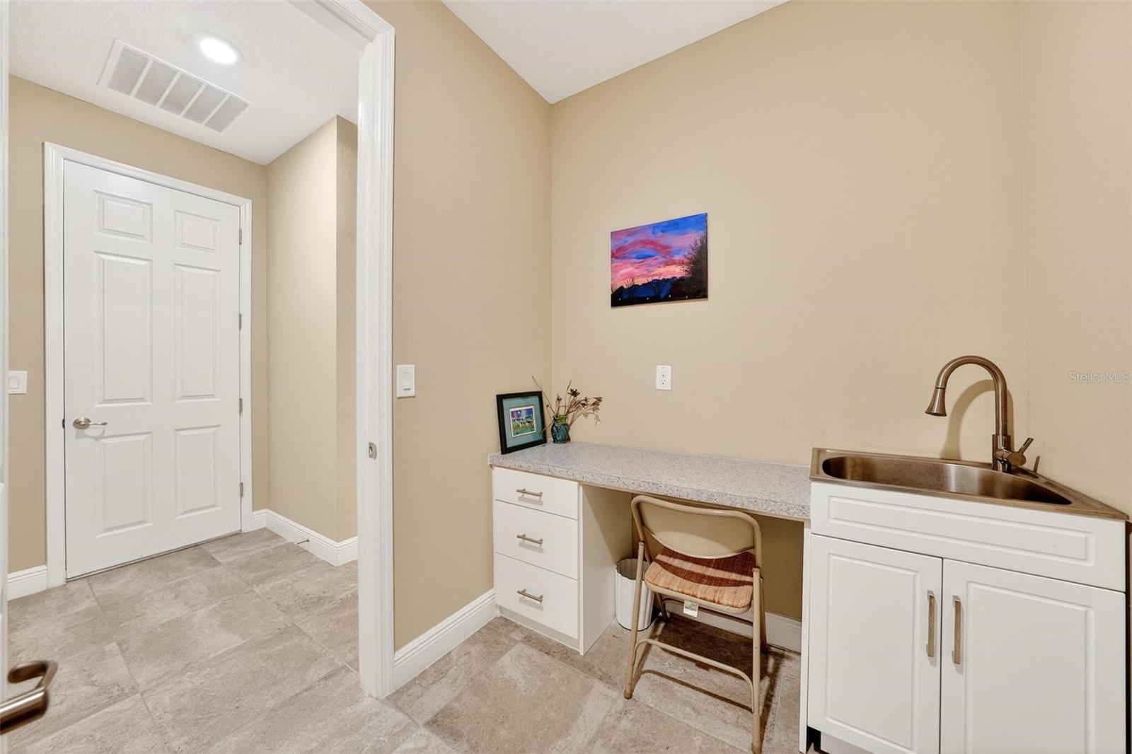 Image 49 of 72 For 10327 96th Loop