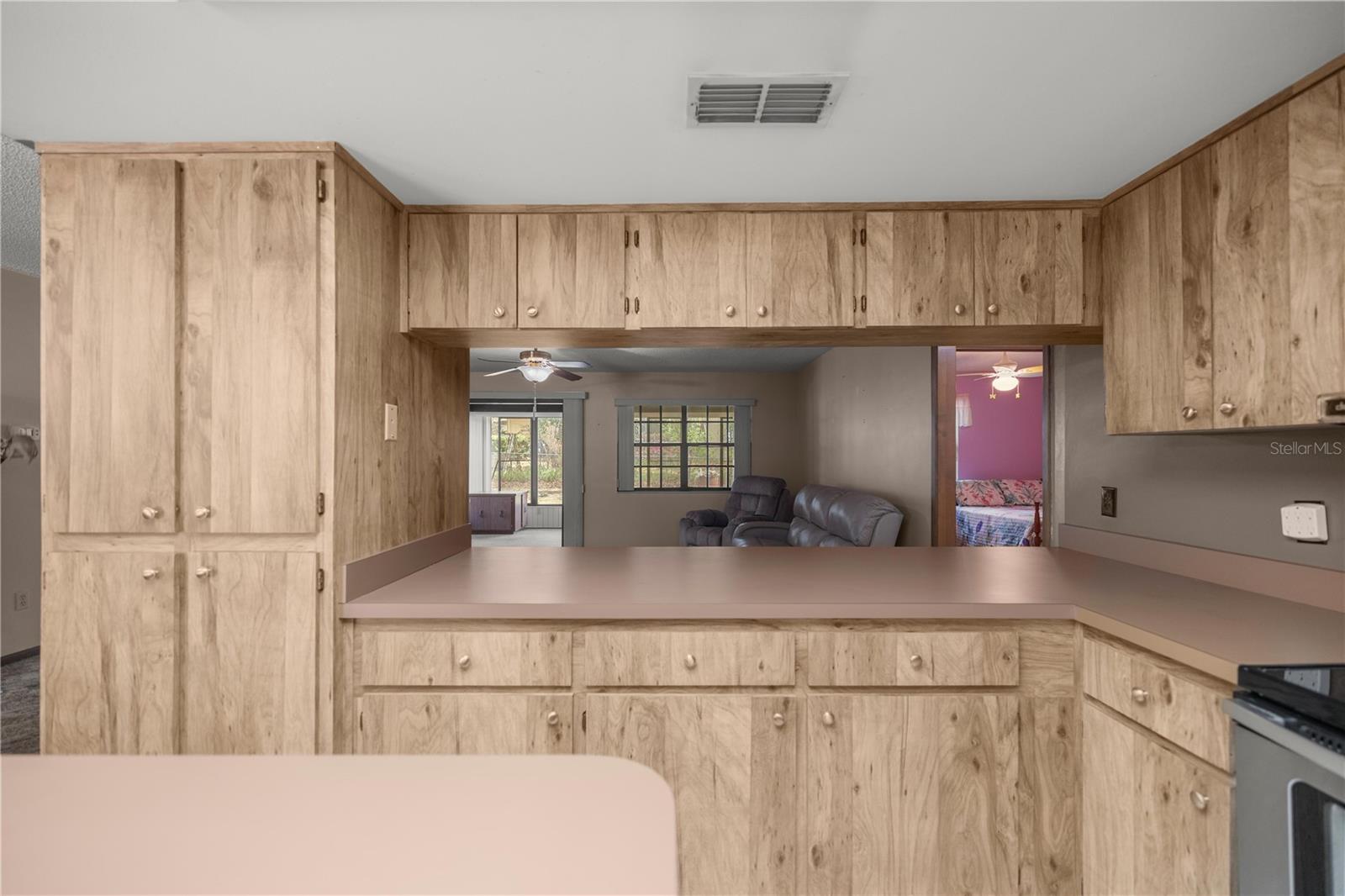 Image 11 of 37 For 3809 Ventura Avenue