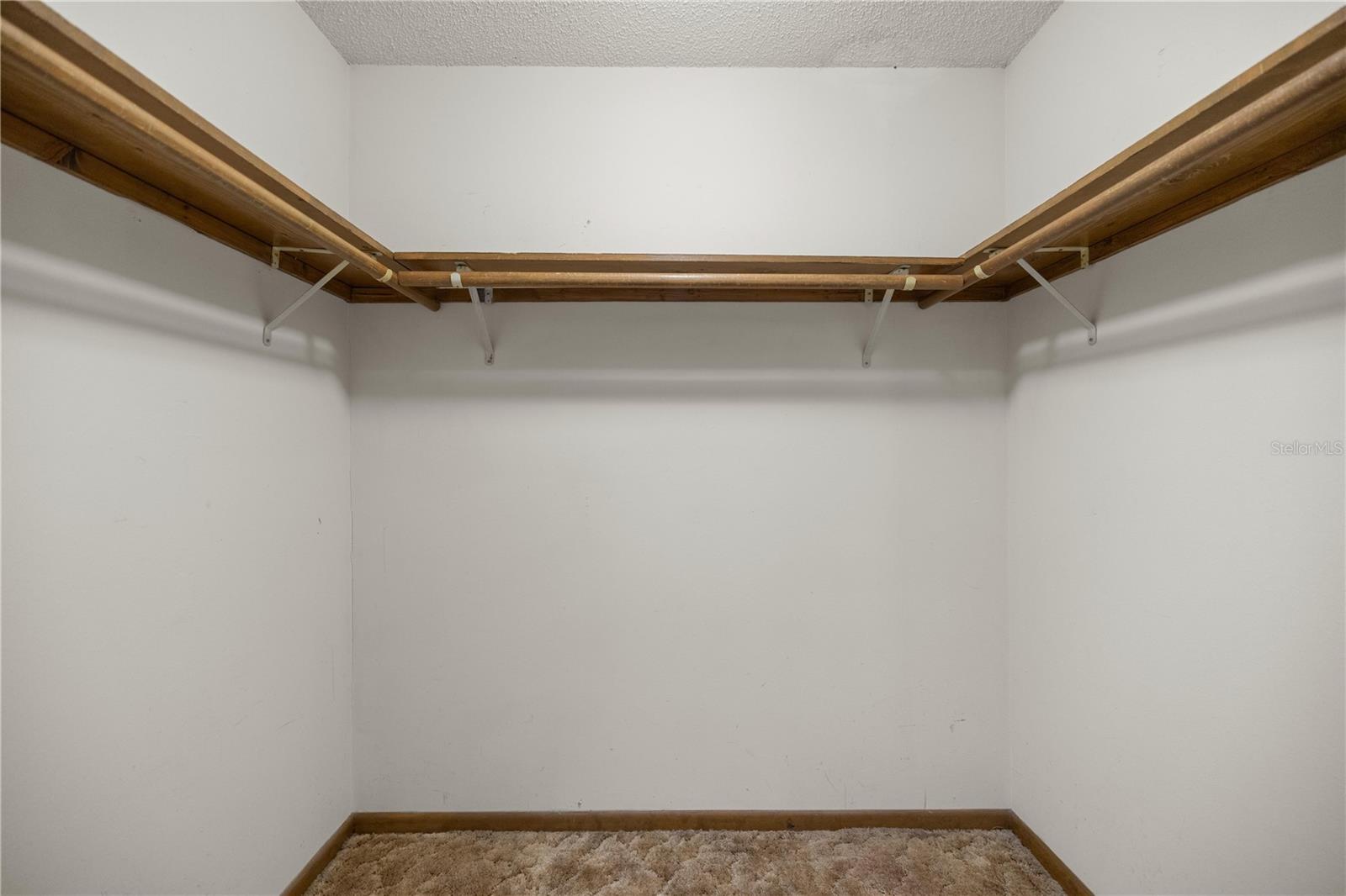 Image 20 of 37 For 3809 Ventura Avenue