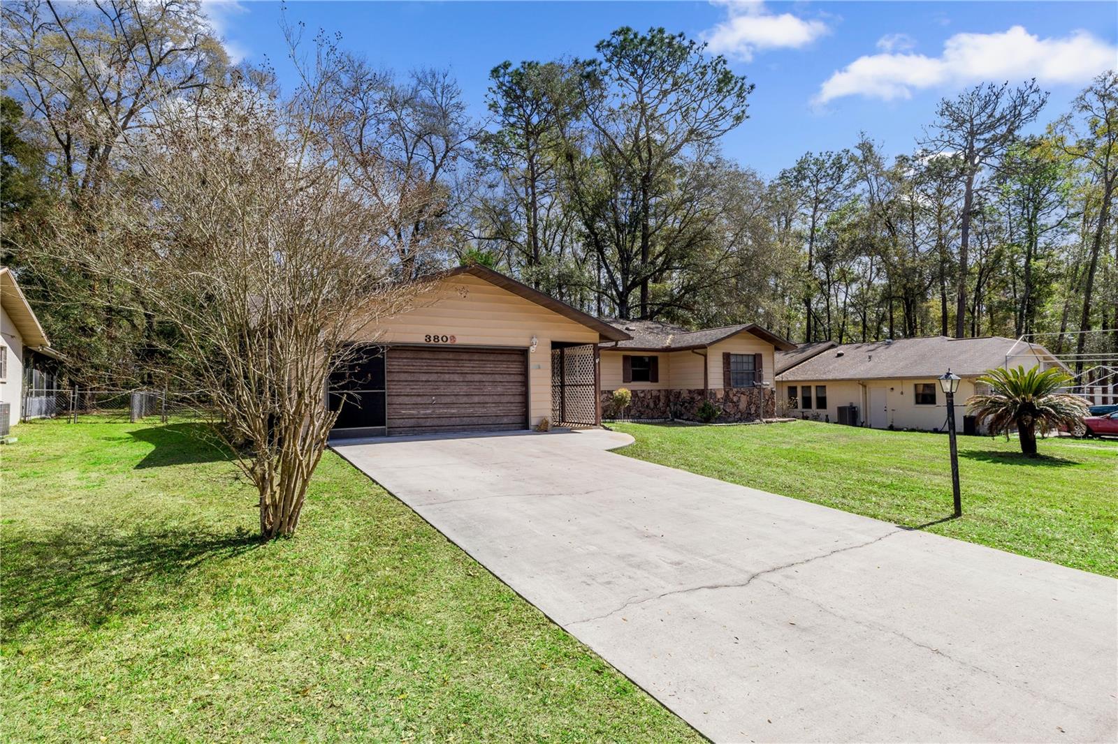 Image 3 of 37 For 3809 Ventura Avenue