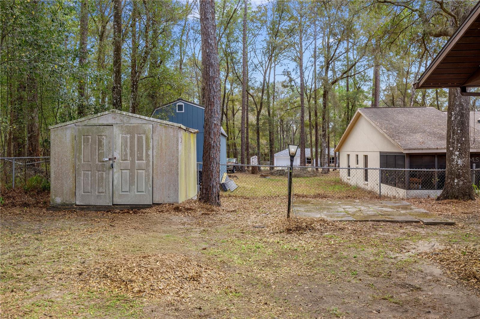 Image 34 of 37 For 3809 Ventura Avenue