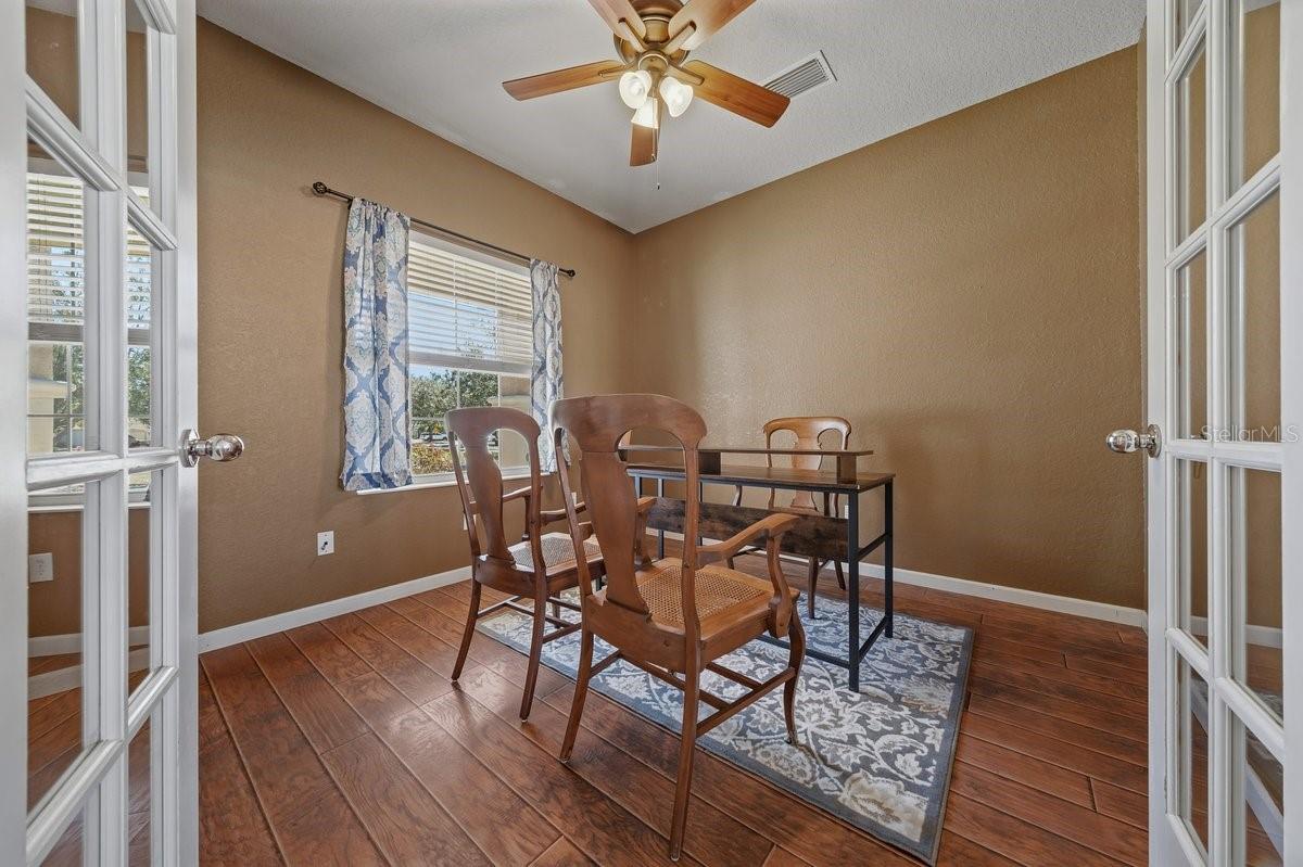 Image 47 of 100 For 4020 57th Terrace